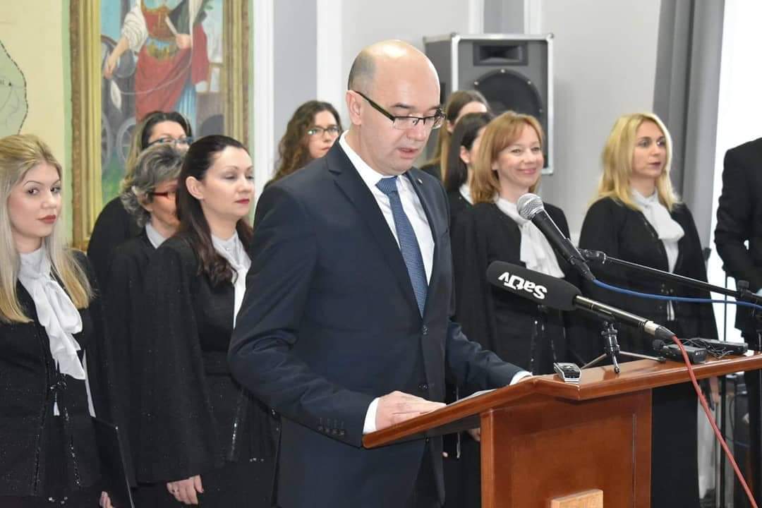 Obeležen dan državnosti u Požarevcu, Položeni venci na spomenik kneza Miloša