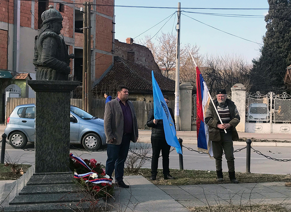 Obeležen početak Prvog srpskog ustanka polaganjem venaca na spomenik Vojvodama Petru Dobrnjcu i Milenku Stojkoviću FOTO