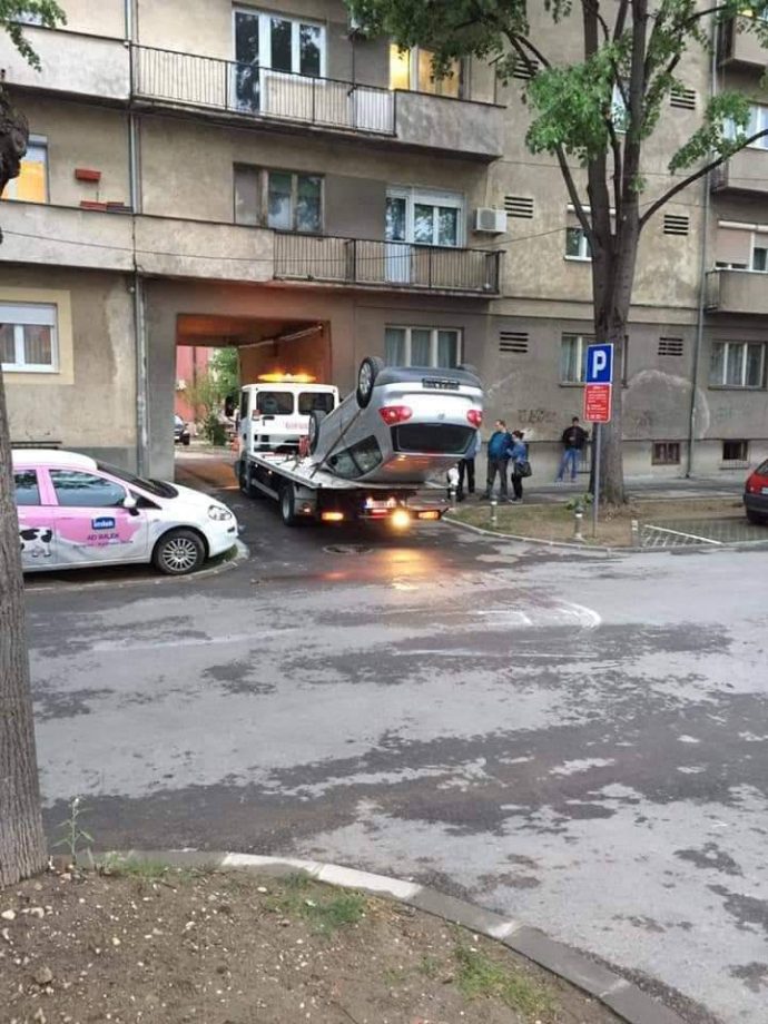 Saobraćajna nesreća u ulici Jovana Šerbanovića FOTO