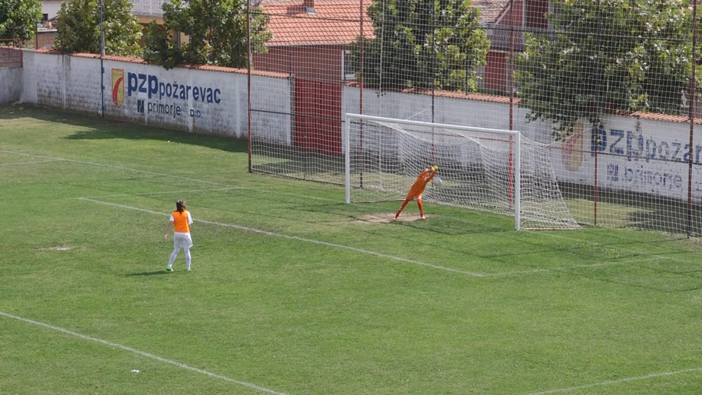 Fudbal: Selektivna utakmica u ženskom fudbalu za devojčice rođene 2004. i 2005.godine FOTO