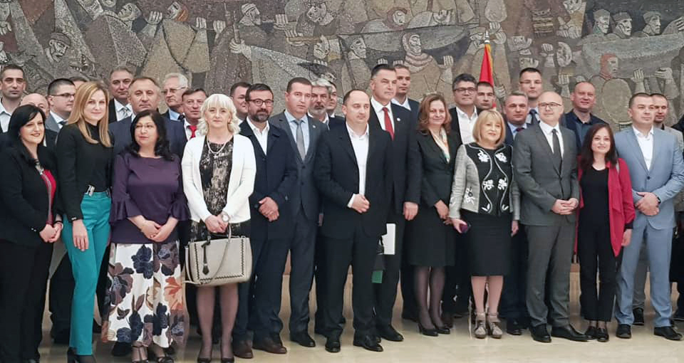 Žabari: Potpisan ugovor o sufinansiranju mera populacione politike jedinica lokalne samouprave