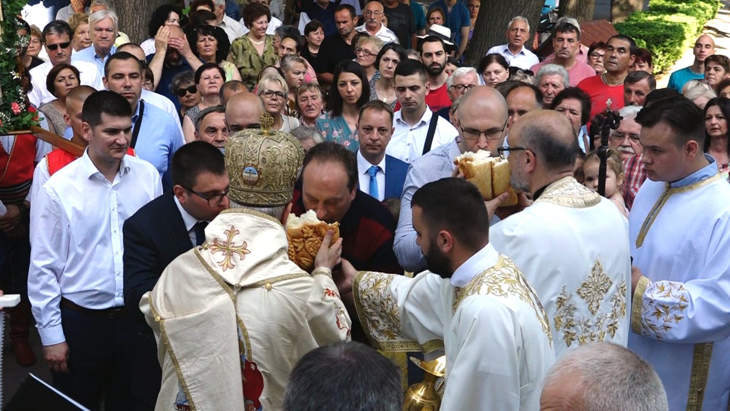 Litija ulicama Požarevca – Gradska slava Sveta trojica ili Duhovi FOTO