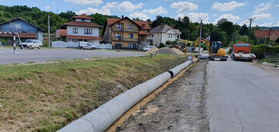 Petrovac na Mlavi: Radovi na uređenju kanala u Novom Naselju