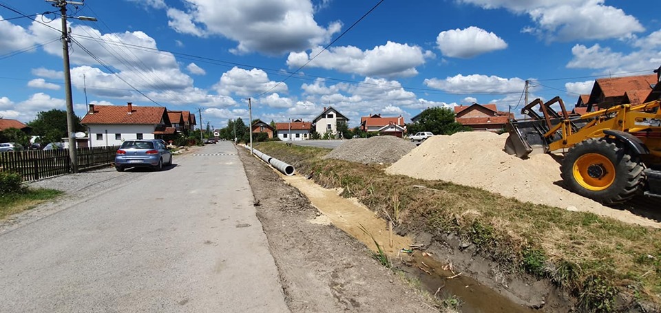 Petrovac na Mlavi: Radovi na uređenju kanala u Novom Naselju
