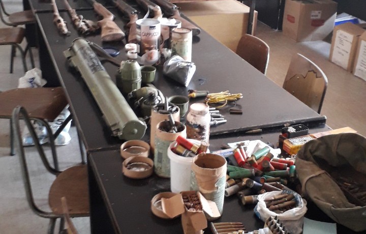 Policija: Uhapšen zbog  nedozvoljene proizvodnje, držanja nošenje oružja i eksplozivnih materija