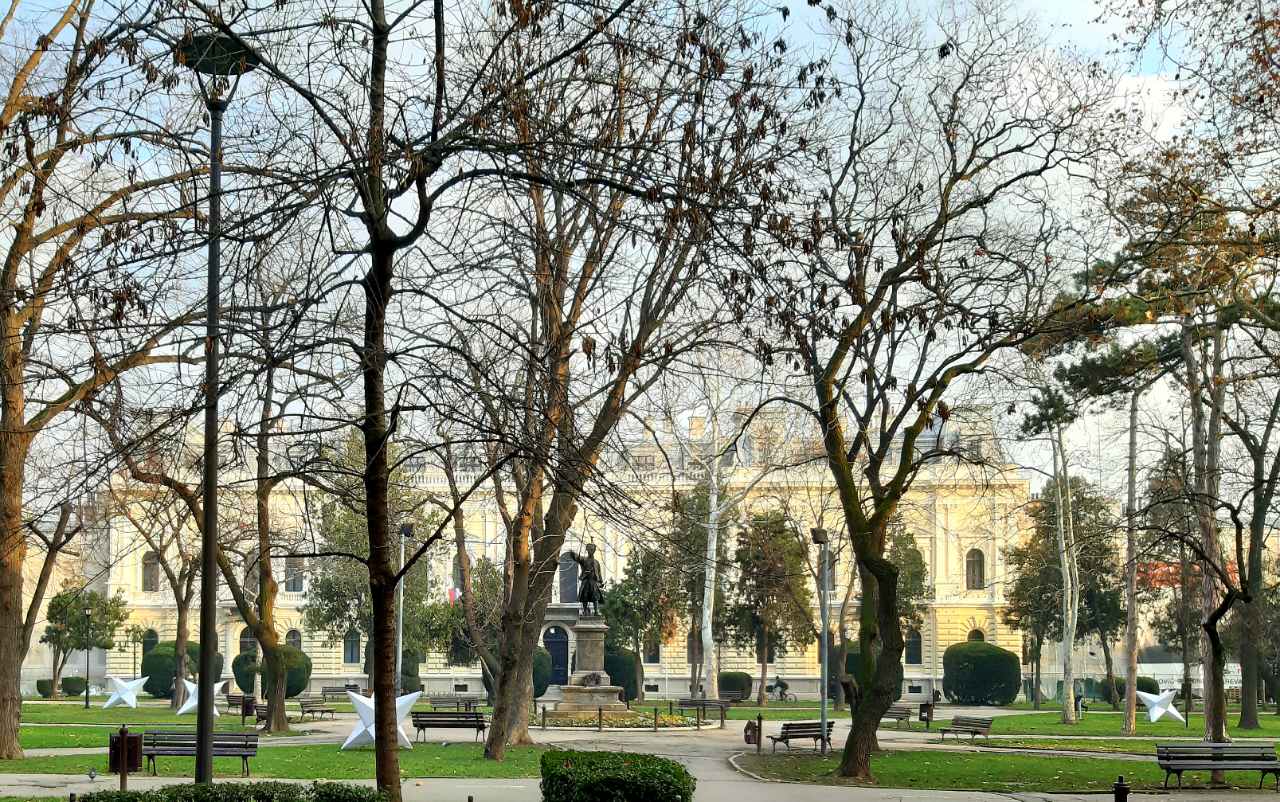 Grad pust, ali čist, kao da nije bilo više hiljada ljudi na koncertu FOTO