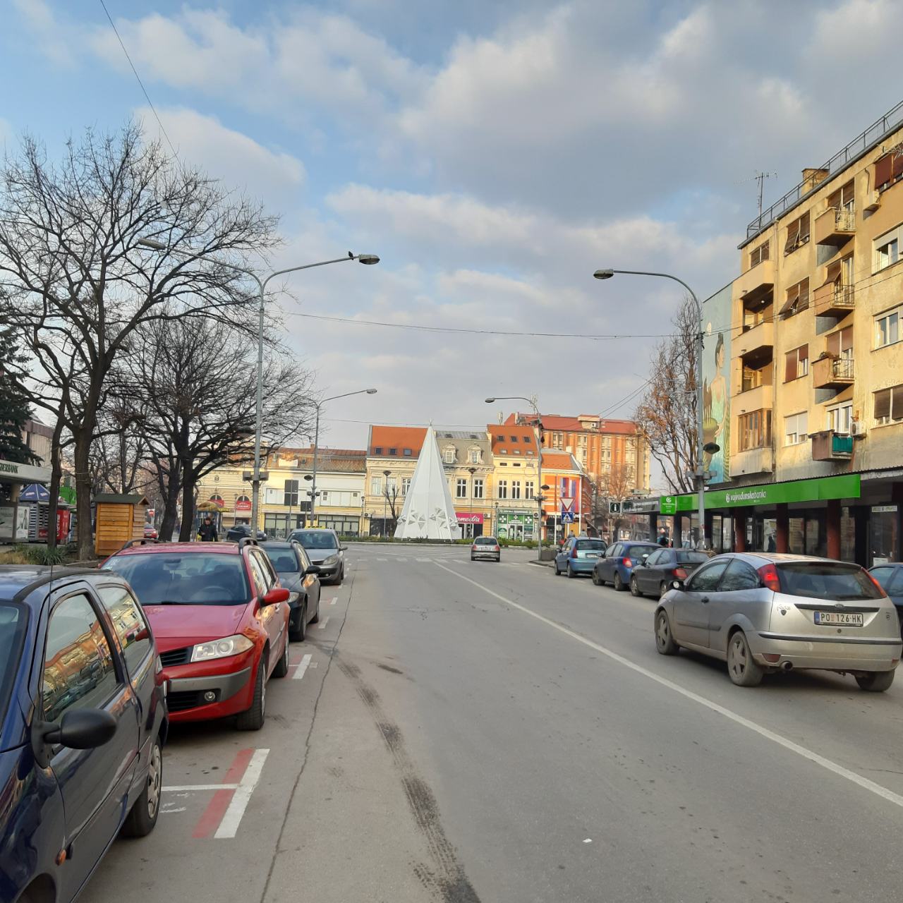Grad pust, ali čist, kao da nije bilo više hiljada ljudi na koncertu FOTO