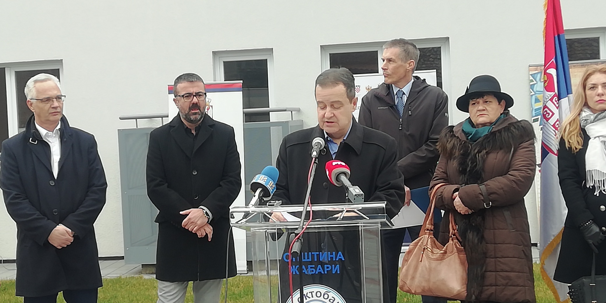 Žabari: Uručeni ključevi od 12 stanova izbegličkim porodicama