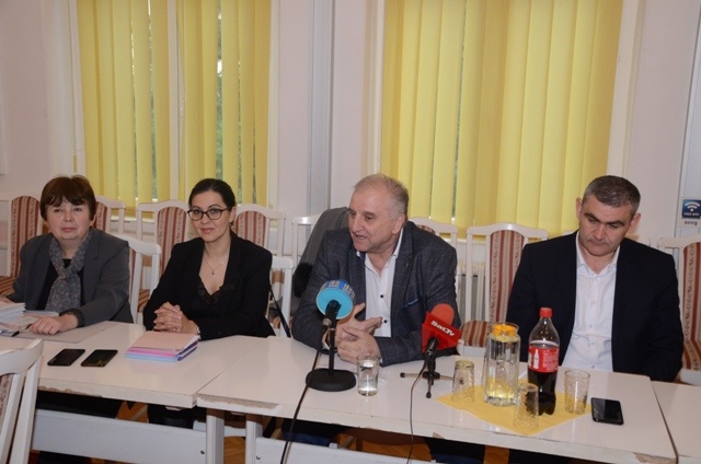 Uručena pomoć roditeljima novorođenih beba