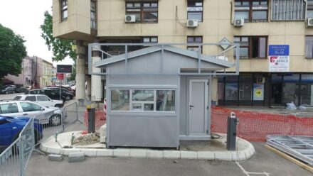 Nastavljeni radovi na izgradnji montažne parking garaže u Takovskoj ulici u Požarevcu