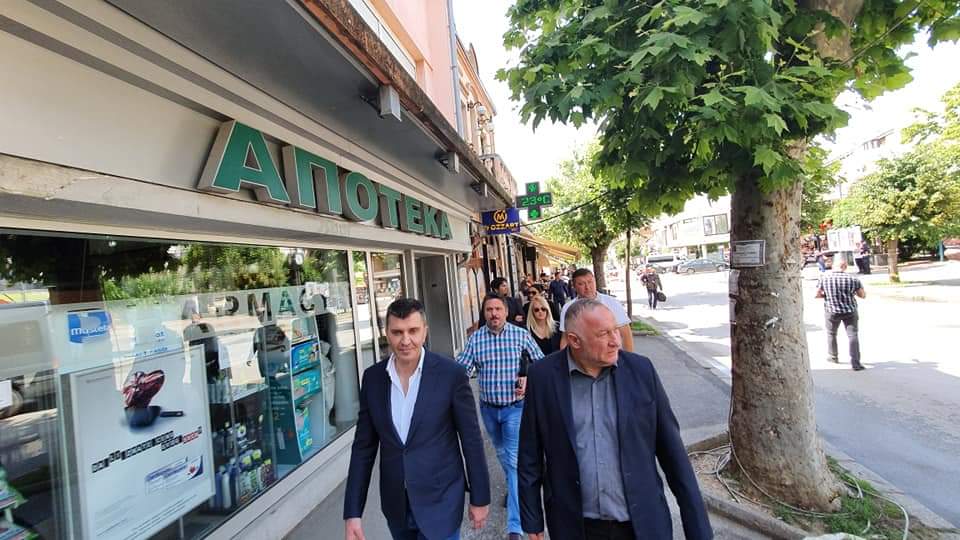MINISTAR ZORAN ĐORĐEVIĆ U POSETI OO SNS PETROVAC NA MLAVI