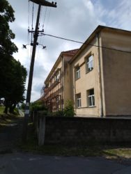 Požarevac: Otpočeli radovi na obnovi fasade zgrade osnovne škole u Poljani