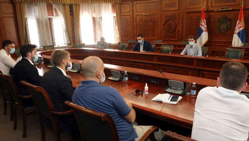 NOVA ODLUKA KRIZNOG ŠTABA Lekari objasnili kako će izgledati TESTIRANJE na kovid, i ko će i zbog čega BITI VRAĆEN
