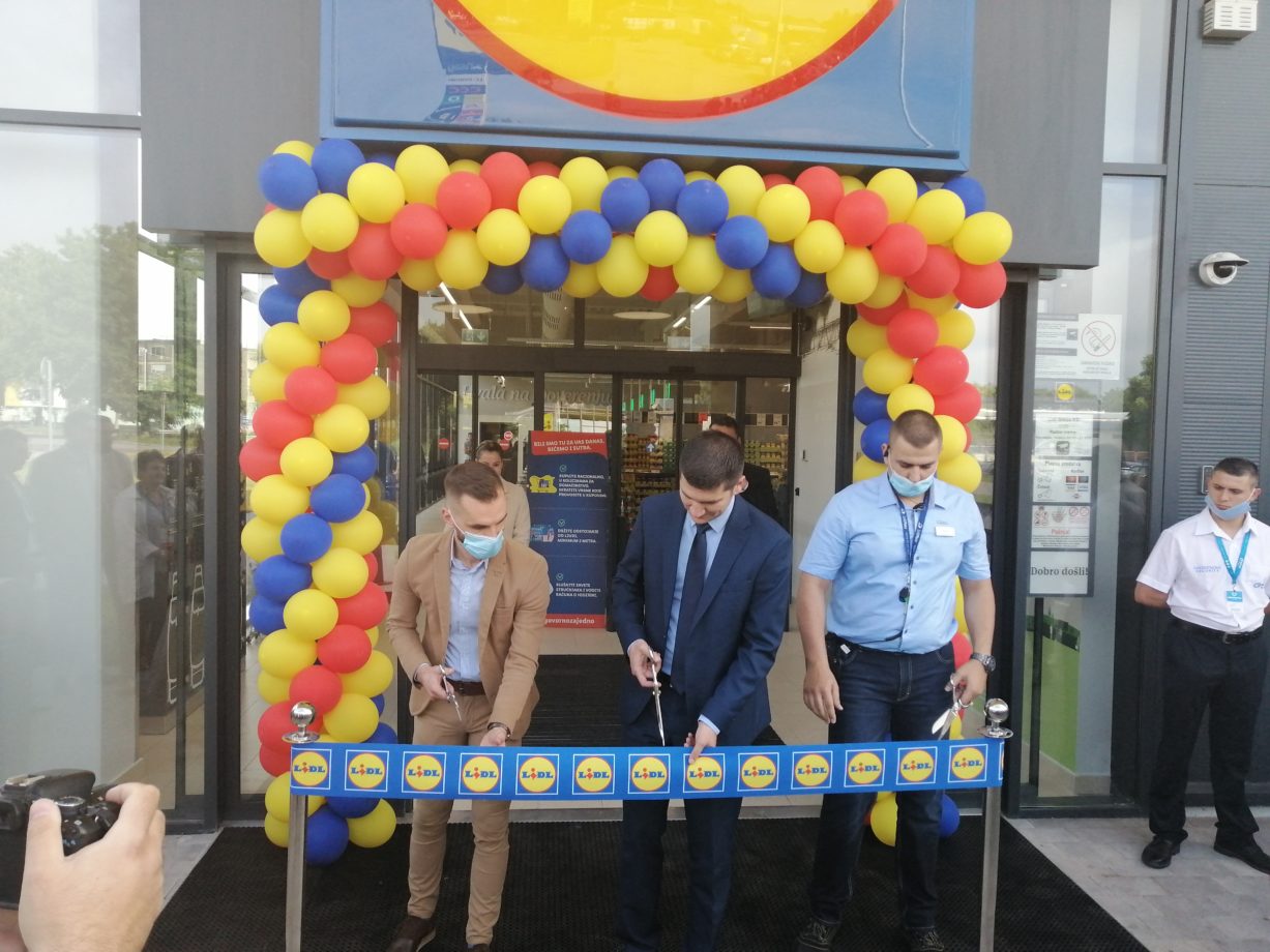 OTVOREN „LIDL“ U POŽAREVCU (FOTO)