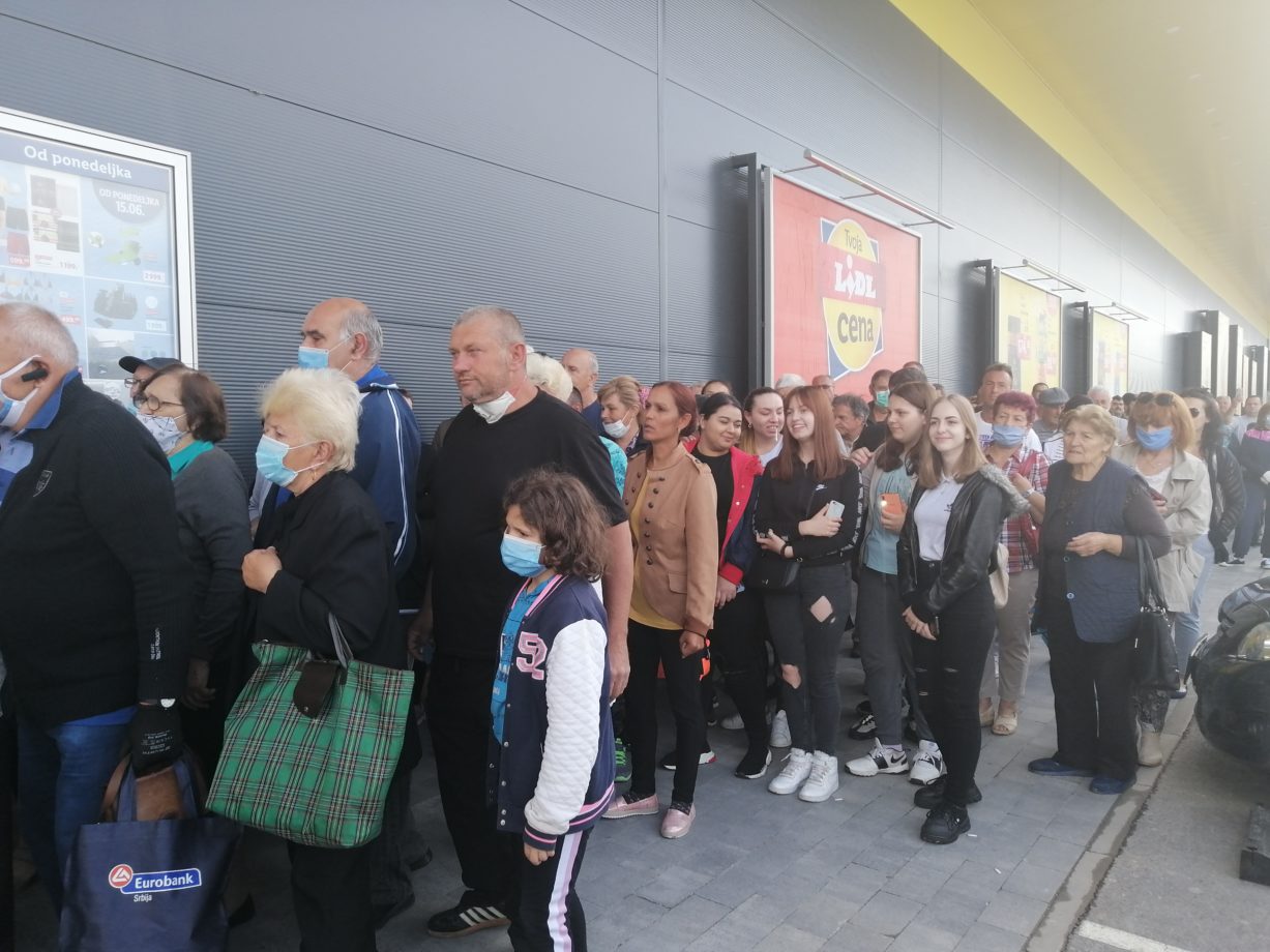 OTVOREN „LIDL“ U POŽAREVCU (FOTO)