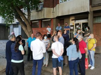 Cisterna puna mazuta okidač nezadovoljstva građana na parkingu iza „Lamele“ u Požarevcu !