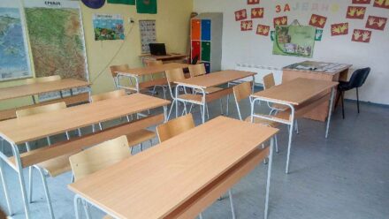 ŽAGUBICA: FONDACIJA PRINCEZE KATARINE I HUMANITARNA ORGANIZACIJA „LAJFLAJN“ ČIKAGO OBEZBEDILI POMOĆ U VREDNOSTI OD 10.750 DOLARA ŠKOLI U SELU BLIZNAK
