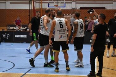 Ekipa „Stari grad“ iz Beograda osvojila prvo mesto na 3×3 turniru u basketu u Požarevcu (FOTO)