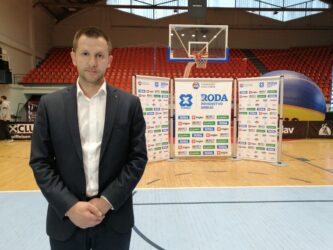 Ekipa „Stari grad“ iz Beograda osvojila prvo mesto na 3×3 turniru u basketu u Požarevcu (FOTO)