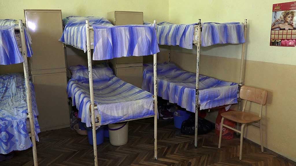 STANJE U ZATVORIMA TOKOM PANDEMIJE: Koje mere važe u ovim ustanovama i KAKO LEČE INFICIRANE ZATVORENIKE?
