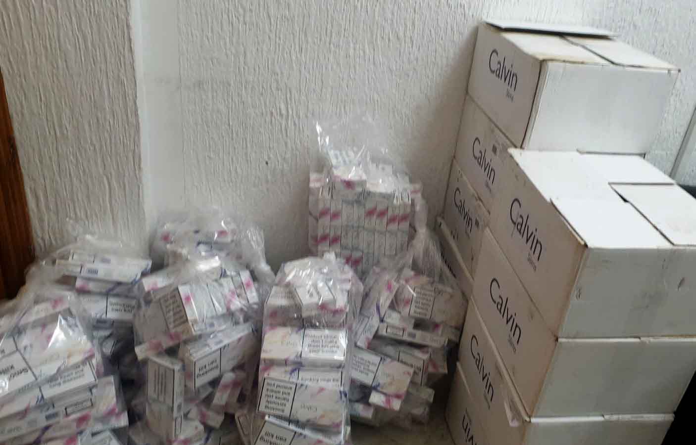Policija: Uhapšena dva lica zbog nedozvoljenog posedovanja cigareta bez akcizne markice