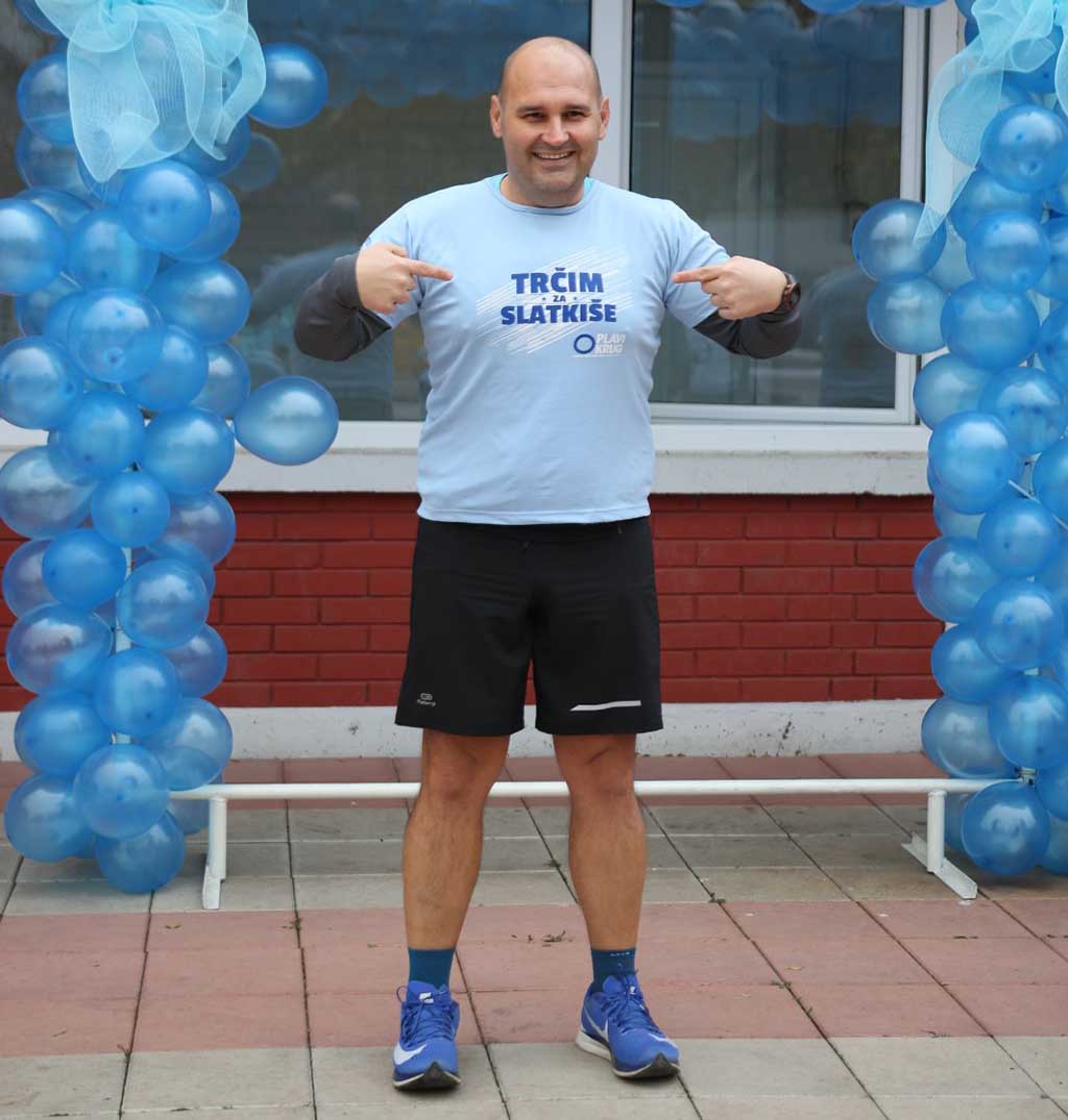 U Kostolcu održana trka solidarnosti pod sloganom „DA SVET POPLAVI I SVI BUDEMO ZDRAVI“