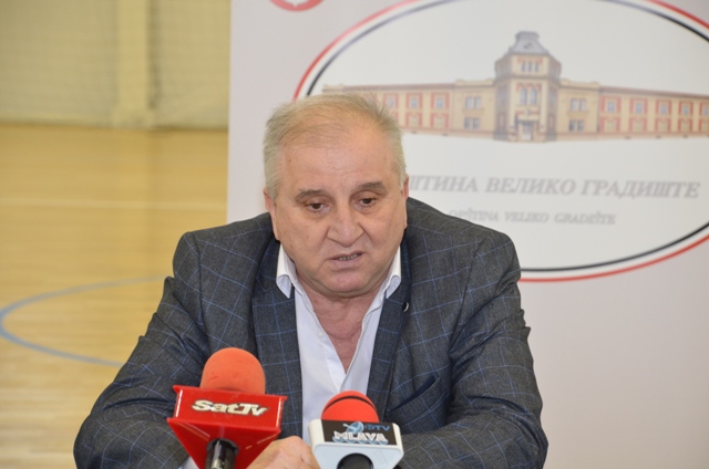 U novoizgrađenoj sportskoj hali na Srebrnom jezeru potpisani ugovori za finansiranje sportskih udruženja