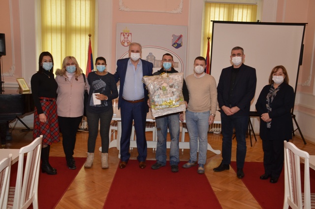 Prijem kod predsednika opštine za prvorođenu Gradištanku u 2021. godini