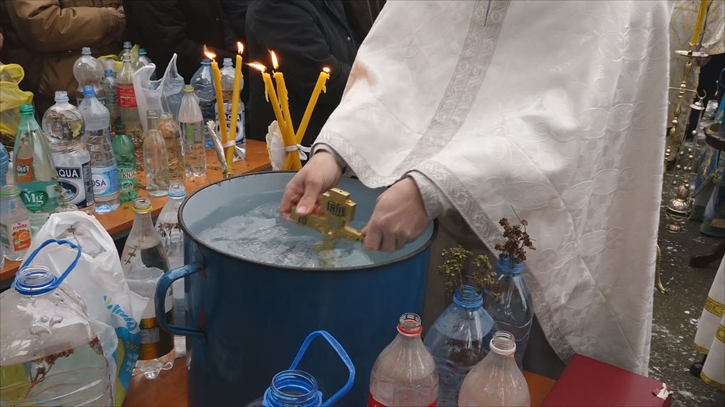 Episkop požarevačko-braničevski Ignatije služio je na Bogojavljenje u Sabornoj crkvi u Požarevcu (FOTO)