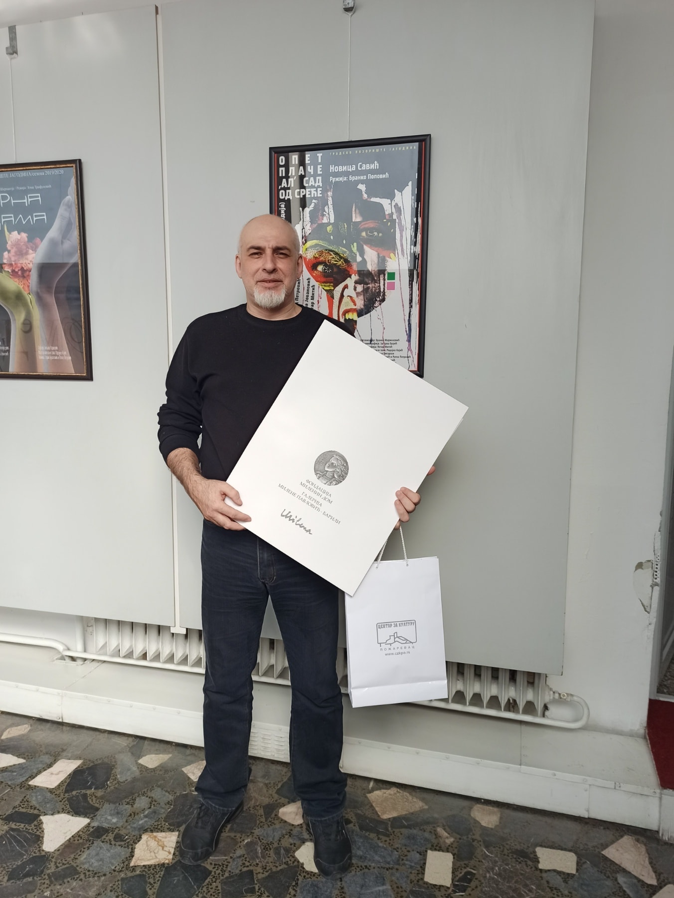 Novi finalista za “Milivojev šešir“ je Violeta Pešić – večeras nastupa domaćin!