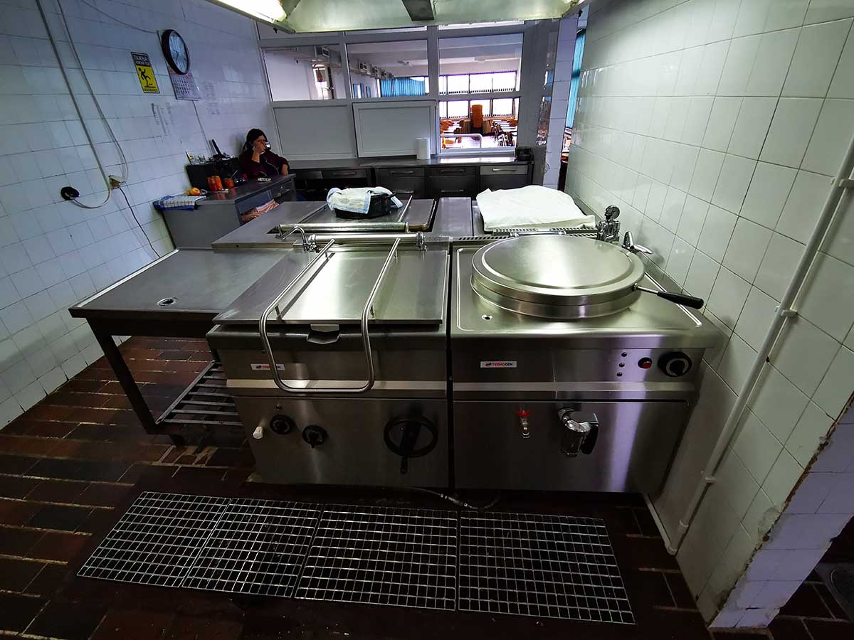 Renoviranje školskog prostora u OŠ “ Bata Bulić “ u Petrovcu na Mlavi
