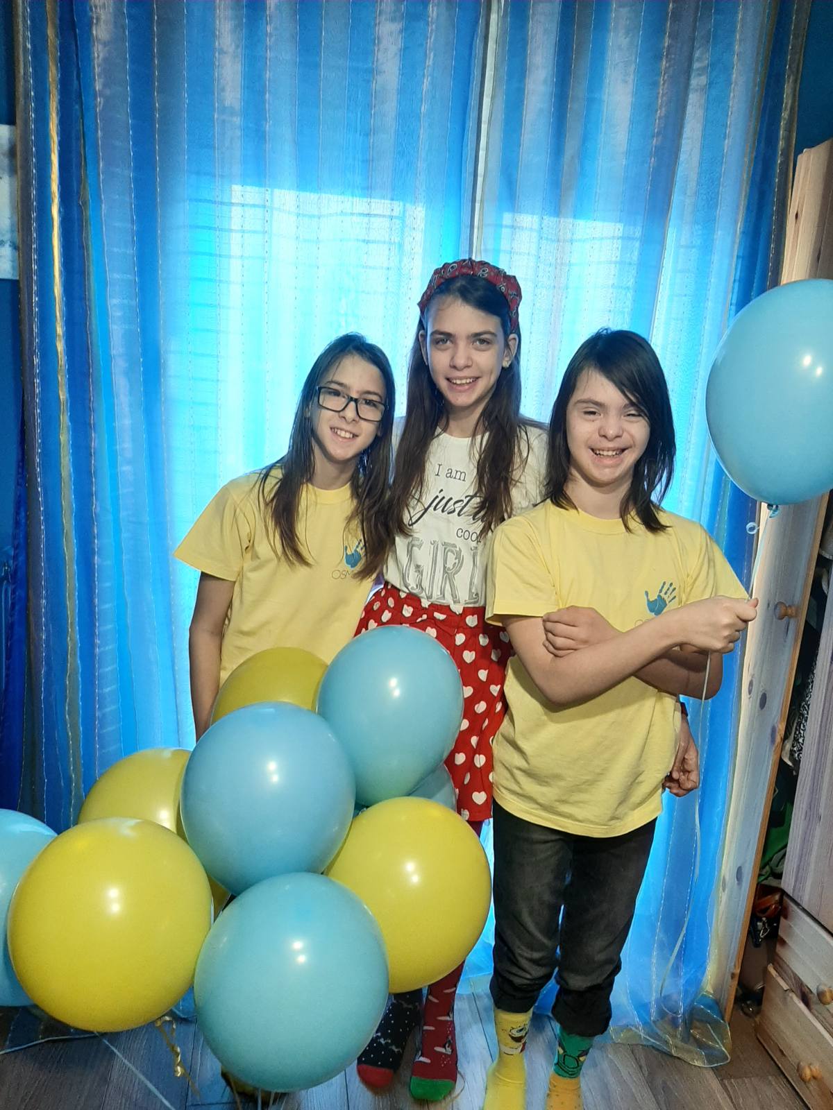 (FOTO) Udruženje „Osmi dan“ iz Požarevca obeležilo 21.mart, Dan osoba sa L-Daunovim sindromom