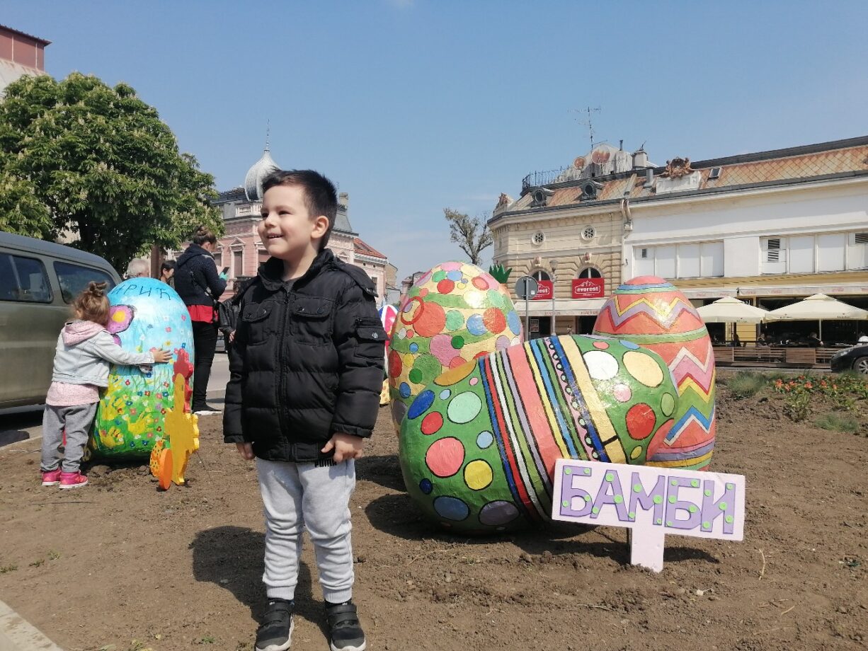 Požarevac: Vaskršnja dekoracija postavljena u centru grada (FOTO)