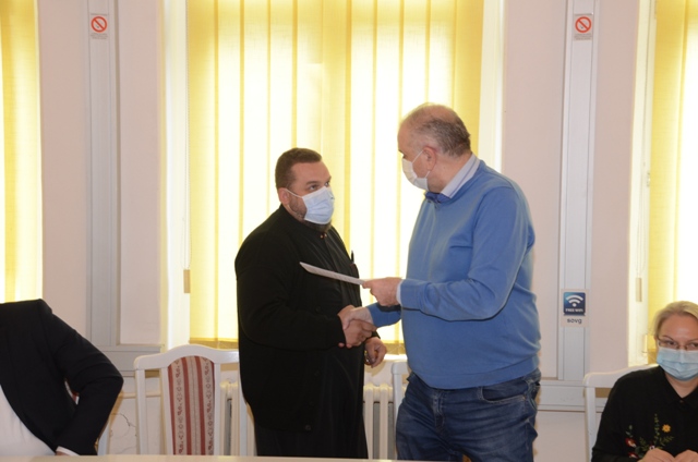 Potpisani ugovori: Crkvama, verskim zajednicama i udruženjima građana dodeljeno skoro četiri miliona dinara