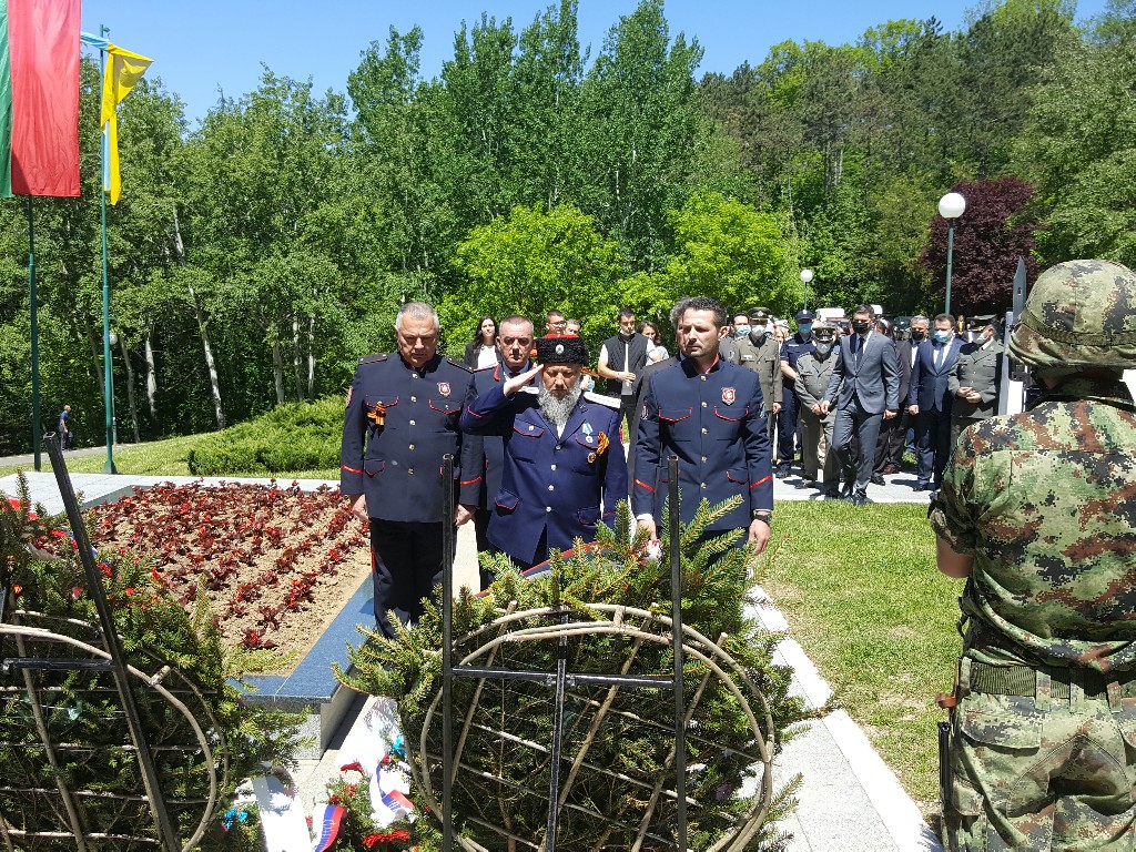 Požarevac: Polaganjem venaca obeležen Dan pobede nad fašizmom (FOTO)