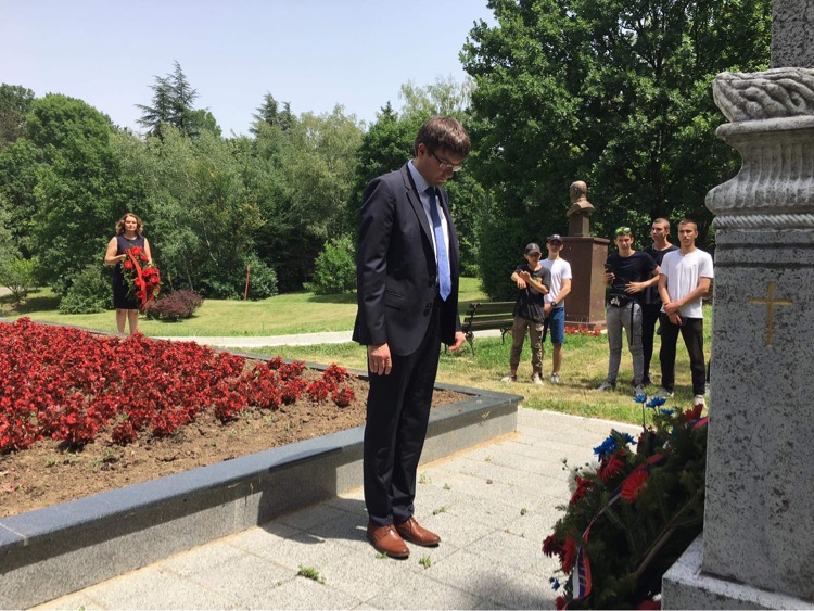 Dan sećanja i tuge u čast stradalima u Drugom svetskom ratu (FOTO)