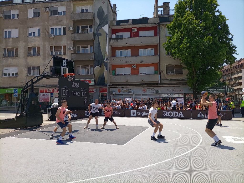 Počeo „3 X 3 Street basket“ turnir u Požarevcu